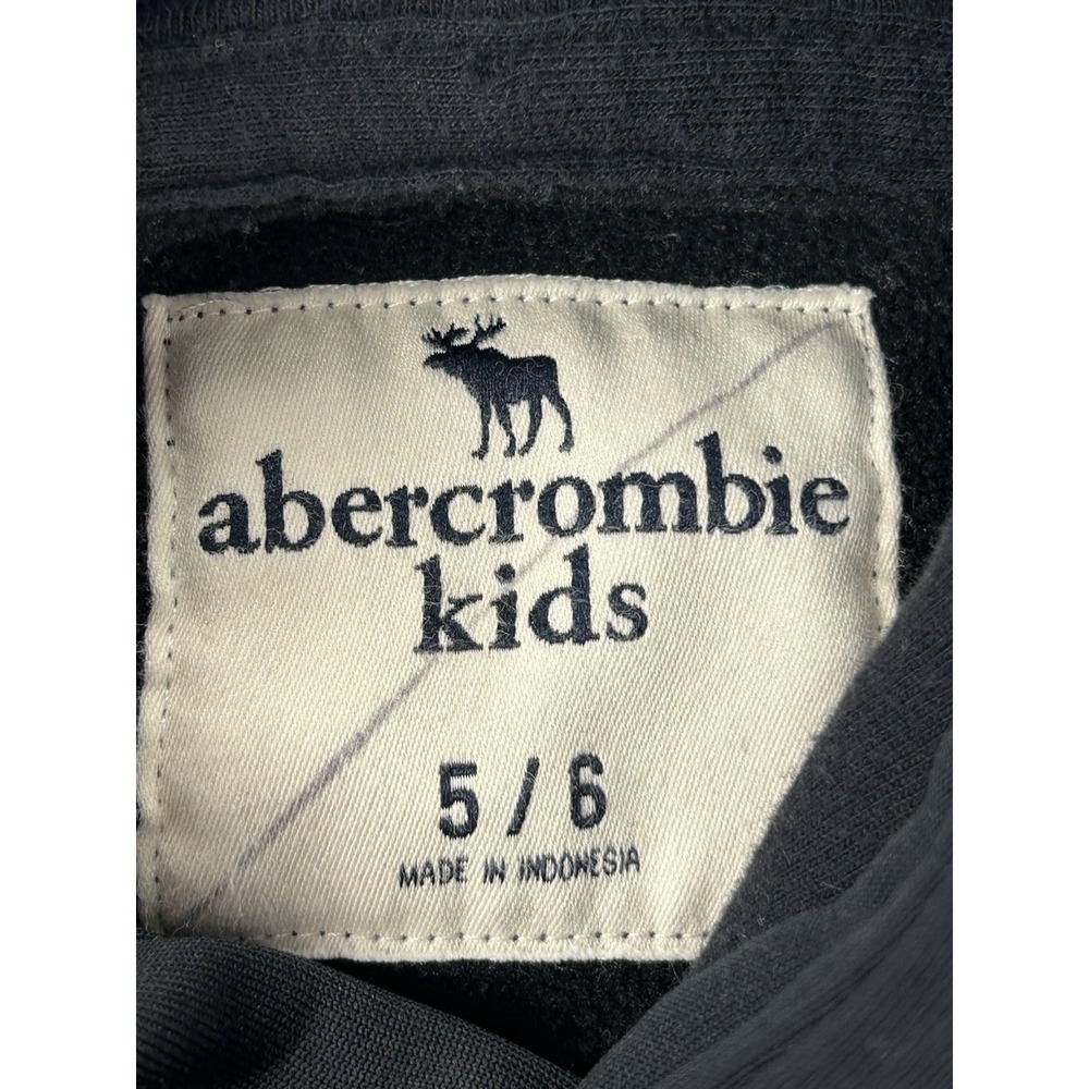 Abercrombie Kids Hoodie 5/6 Black Logo Pullover Hooded Youth Sweatshirt Boy Girl - Picture 4 of 6